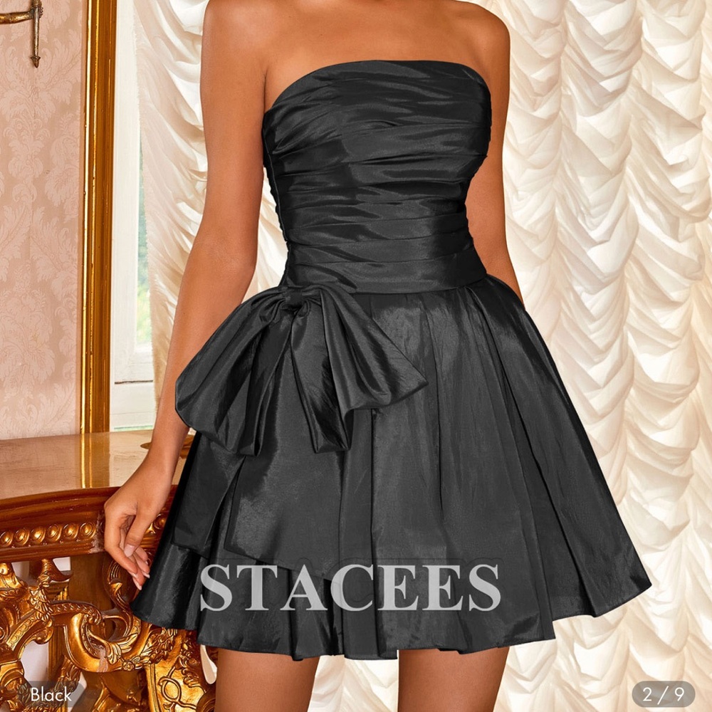 Stacees A-line Strapless Taffeta Short Homecoming Dress with Bowknot Pleated